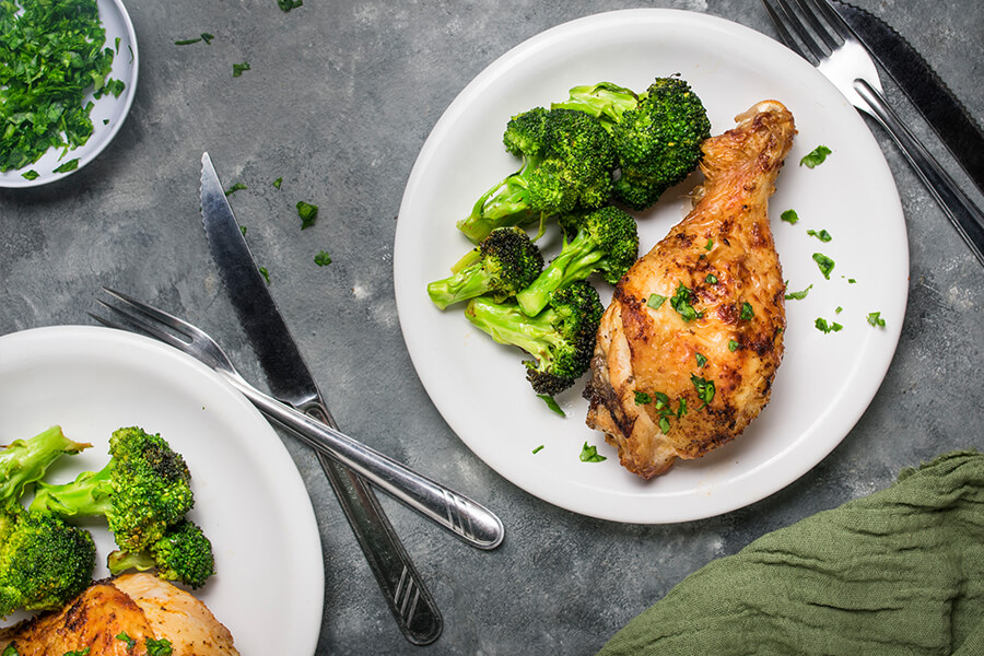 Air Fryer Chicken Drumsticks and Broccoli