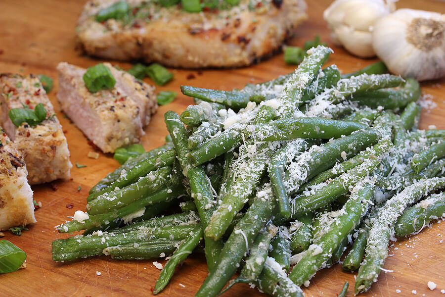 Crisp Garlic Parmesan Keto Green Beans