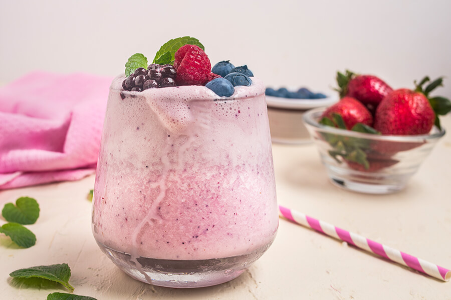 Keto Berry Cheesecake Smoothie