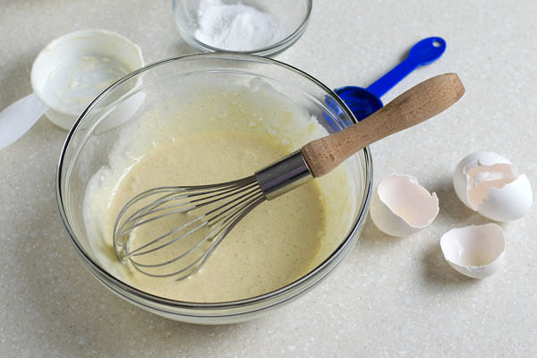 Keto Vanilla Bean Cupcakes