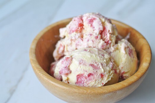 Strawberry Swirl Ice Cream